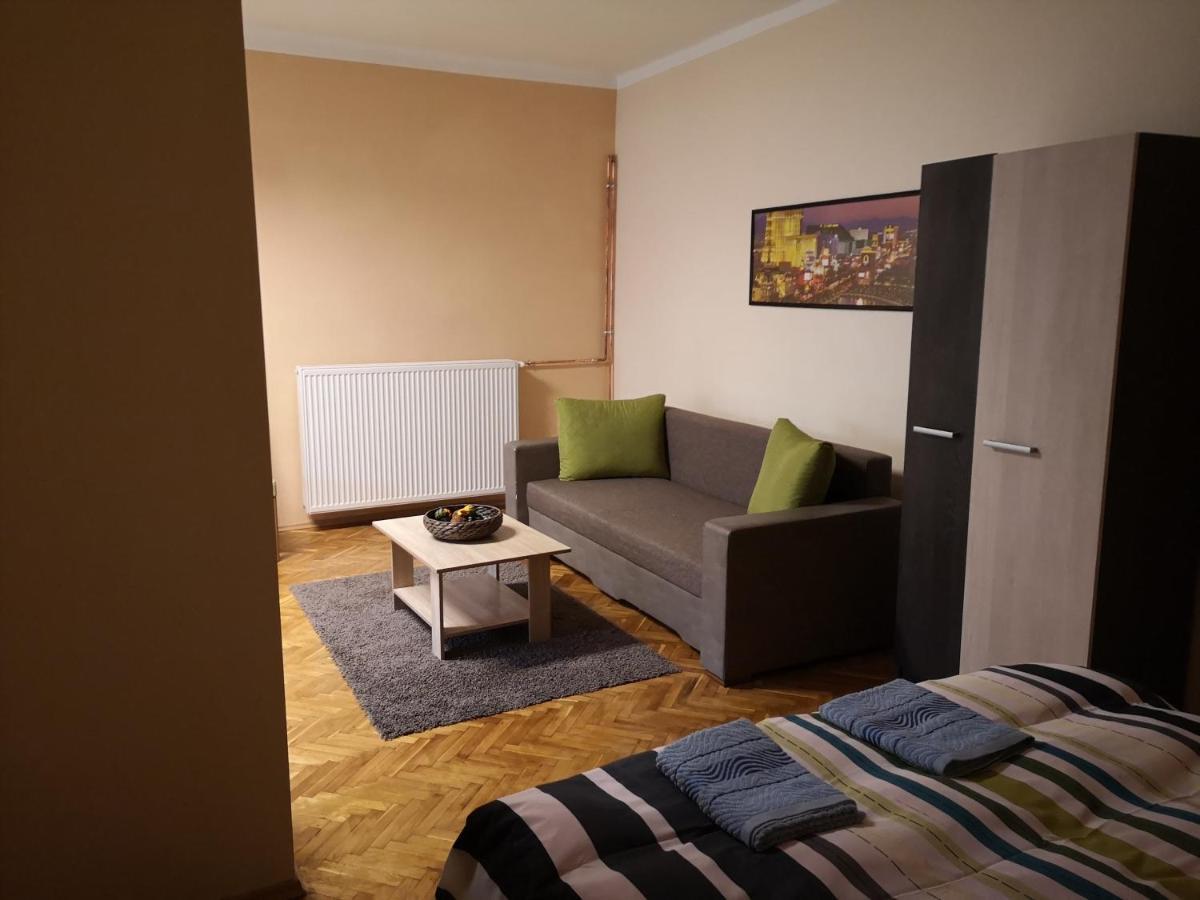 Veva Apartman - Eger Maganszallashely Luaran gambar